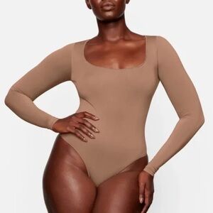 Skims Long Sleeve Bodysuit